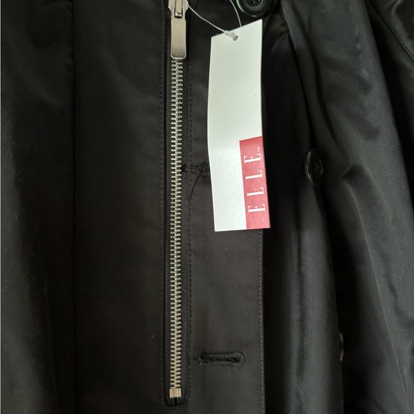 Elle Women's Black Crop Jacket - Picture 3 of 5